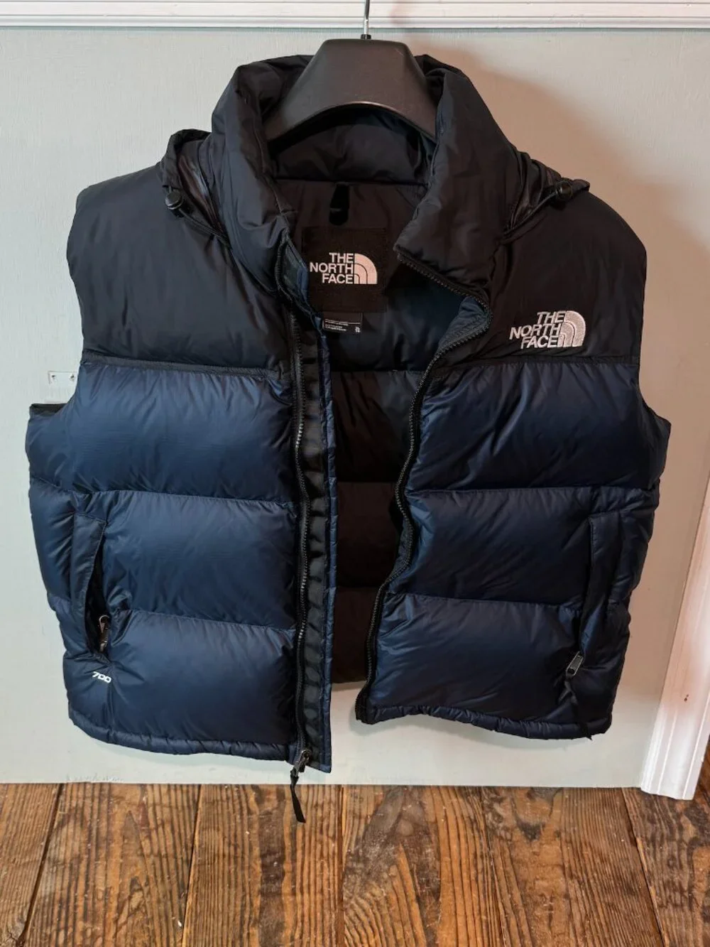 North Face Vest Womens XL 700 Down Nuptse Retro Puffer Hooded Insulated Two-Tone - Picture 1 of 14
